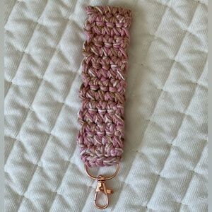 HANDMADE 5 inch crochet wristlet keychain pink and gold/bronze HANDCRAFTED